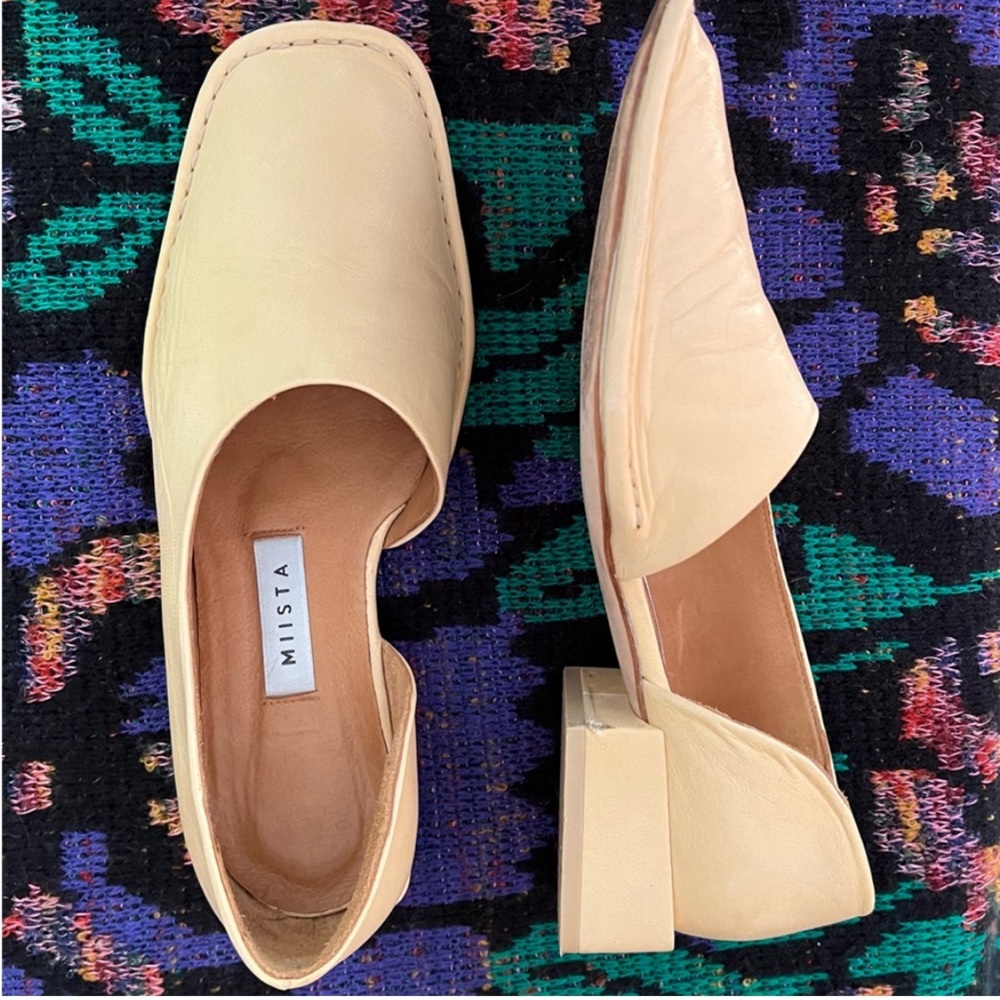 Miista Low Heel Shoes